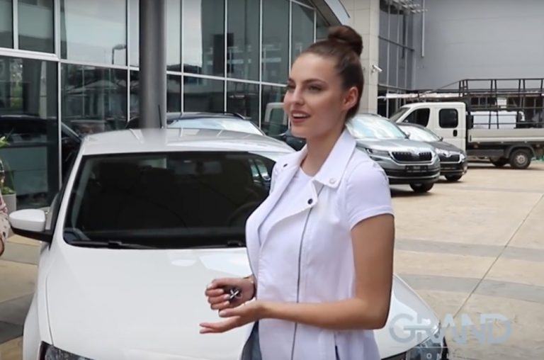 Džejla Ramović poklonila automobil: Evo u čije ruke je otišao