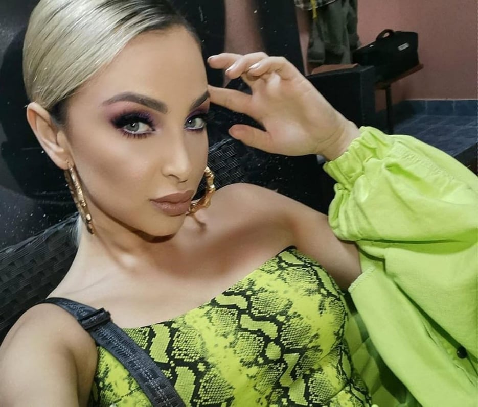 IDEMO NA MARS: Maya Berović fotografijom na društvenim mrežama ...