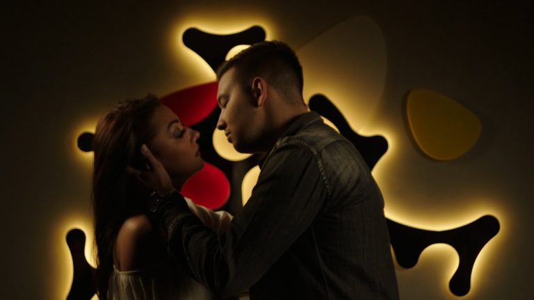 NOVI LETNJI HIT ! Sandra Rešić i Uroš Živković snimili duet!