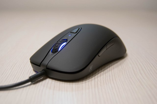 Pregled: SteelSeries Sensei Ten