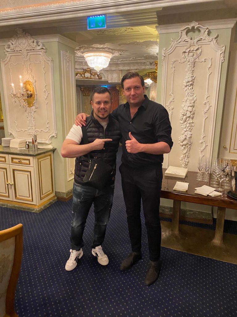 Davor Badrov i Sandra Afrika oduševeli fudbalsku legendu Andreasa Bremea