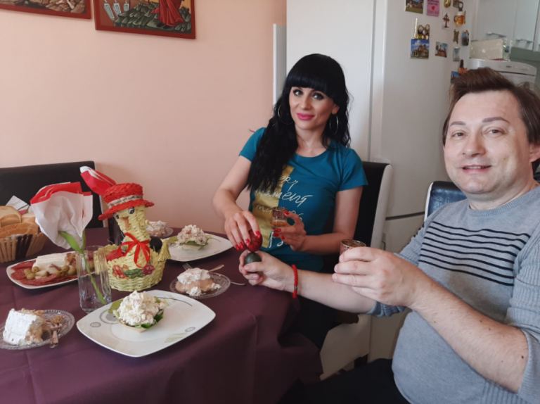 Glumica Jelena Govedarica i  šou-man Zoki Šumadinac,ove godine veliki praznik Vaskrs su dočekali skupa! (FOTO)
