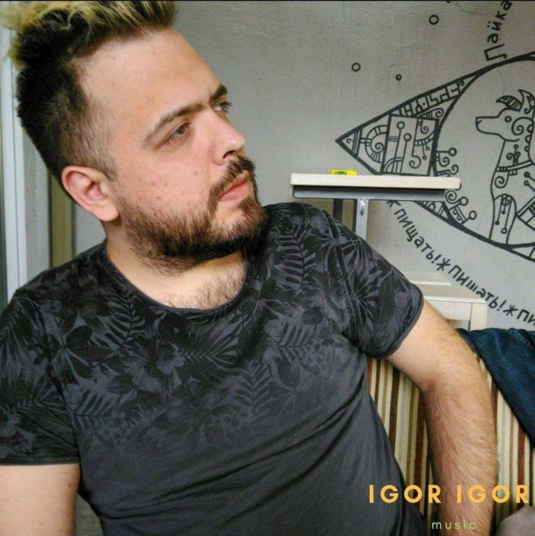 ANĐEOSKIM GLASOM OTPEVAO VELIKI HIT NEDE UKRADEN (VIDEO)