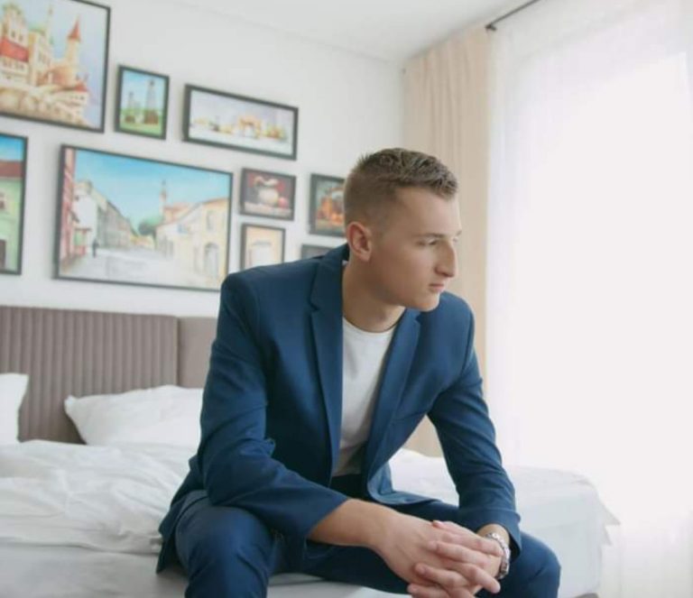 FILIP PENDIC, NOVO LICE NAŠE MUZIČKE SCENE! “RESKIRAJ” SE ISPLATIO!