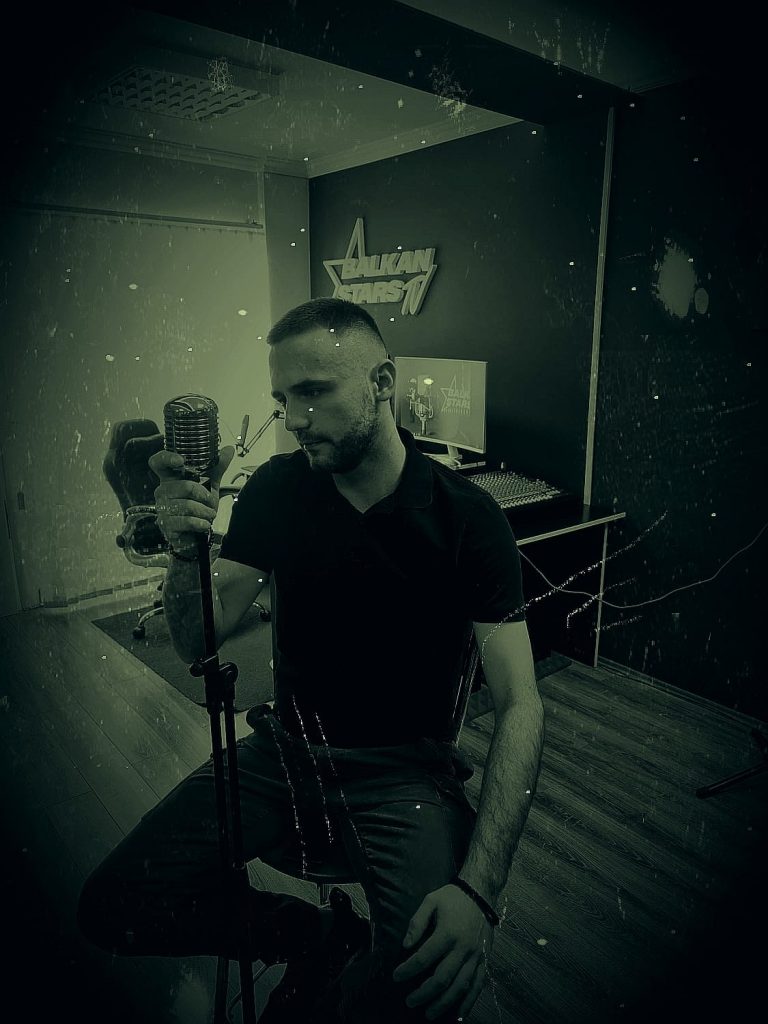PREMIJERA! NOVI COVER NIKOLE JANKOVIĆA!