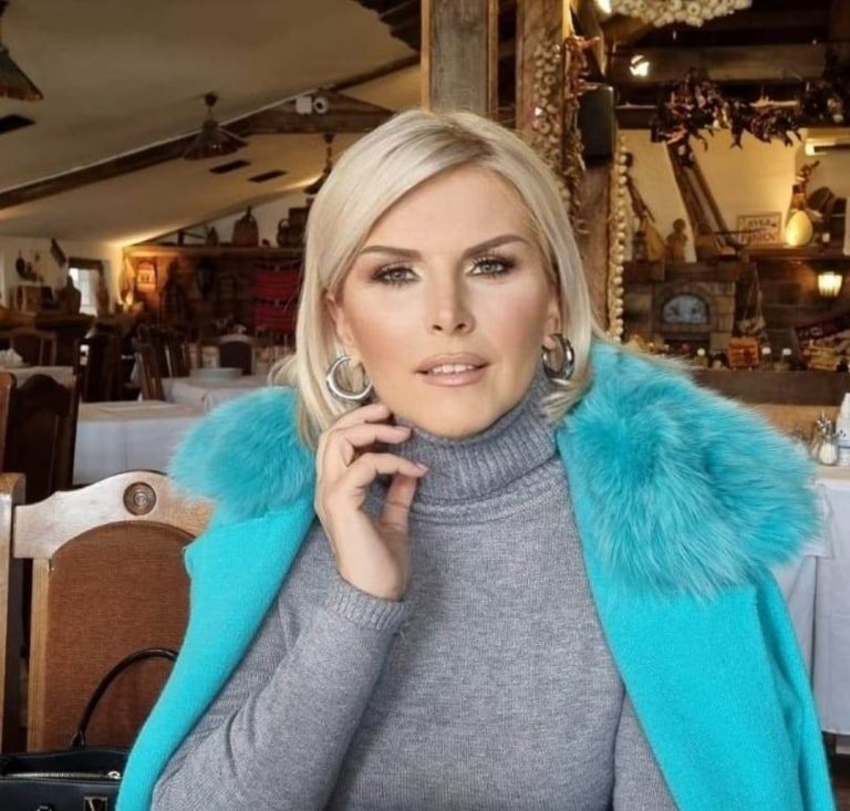 Ona NJEGA nije dala zaboravu, a publika NJU! Pevačica se, vratila na VELIKA VRATA NA SCENU!