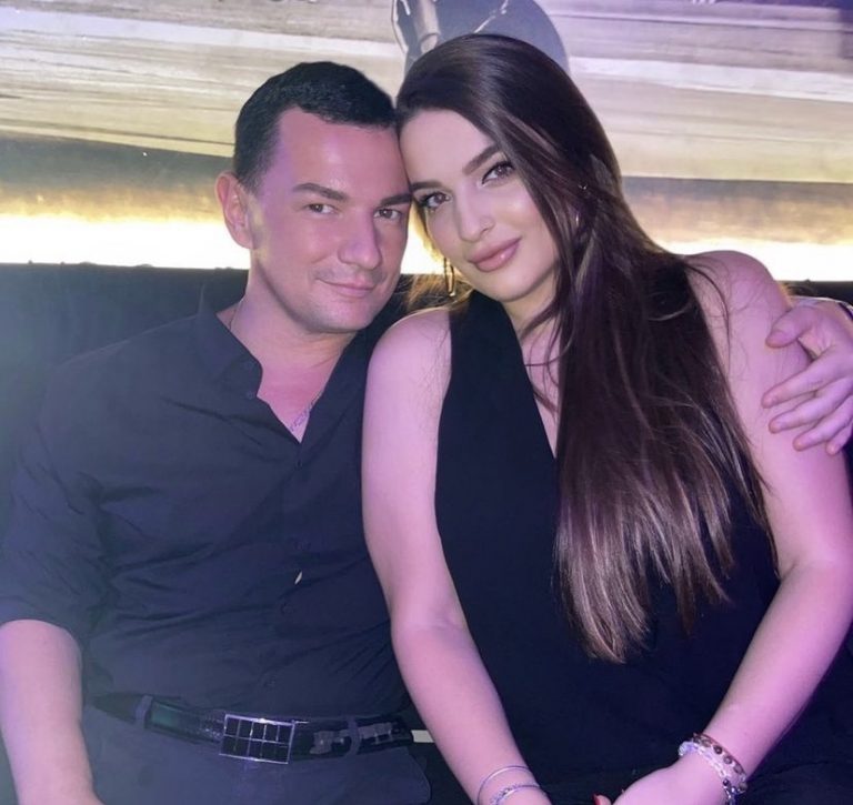 KAD SUPRUGA UPRAVLJA KARIJEROM REZULTAT JE ZAGARANTOVAN! SUPRUGA SREĆKA SAVOVIĆA NAJAVILA NOVE PROJEKTE!