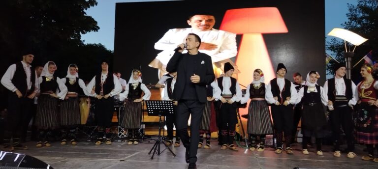 UVEK TI SE VRAĆAM GRADE MOJ: Dragan Kojić Keba priredio muzički spektakl u rodnoj Loznici
